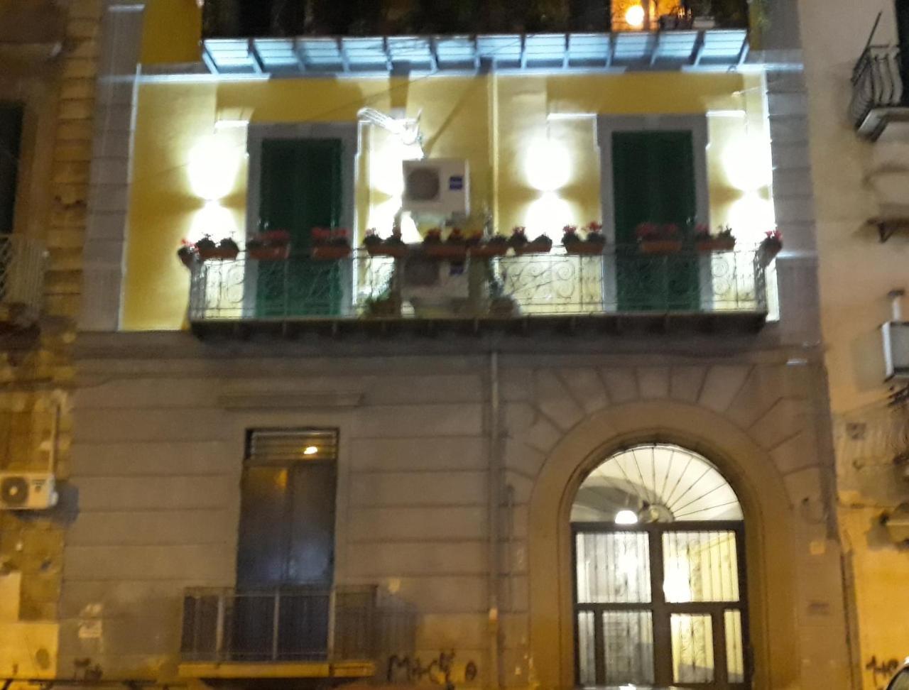 Hermes Rooms For Tourists Naples Exterior photo